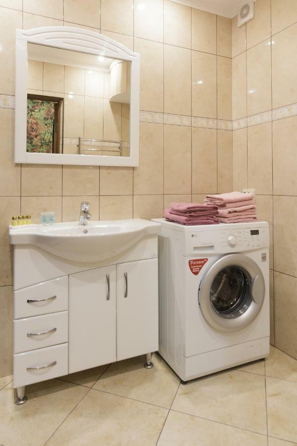 Apartment In Deribasovskay Street 20 Odessa Eksteriør billede
