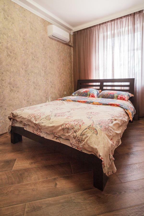 Apartment In Deribasovskay Street 20 Odessa Eksteriør billede